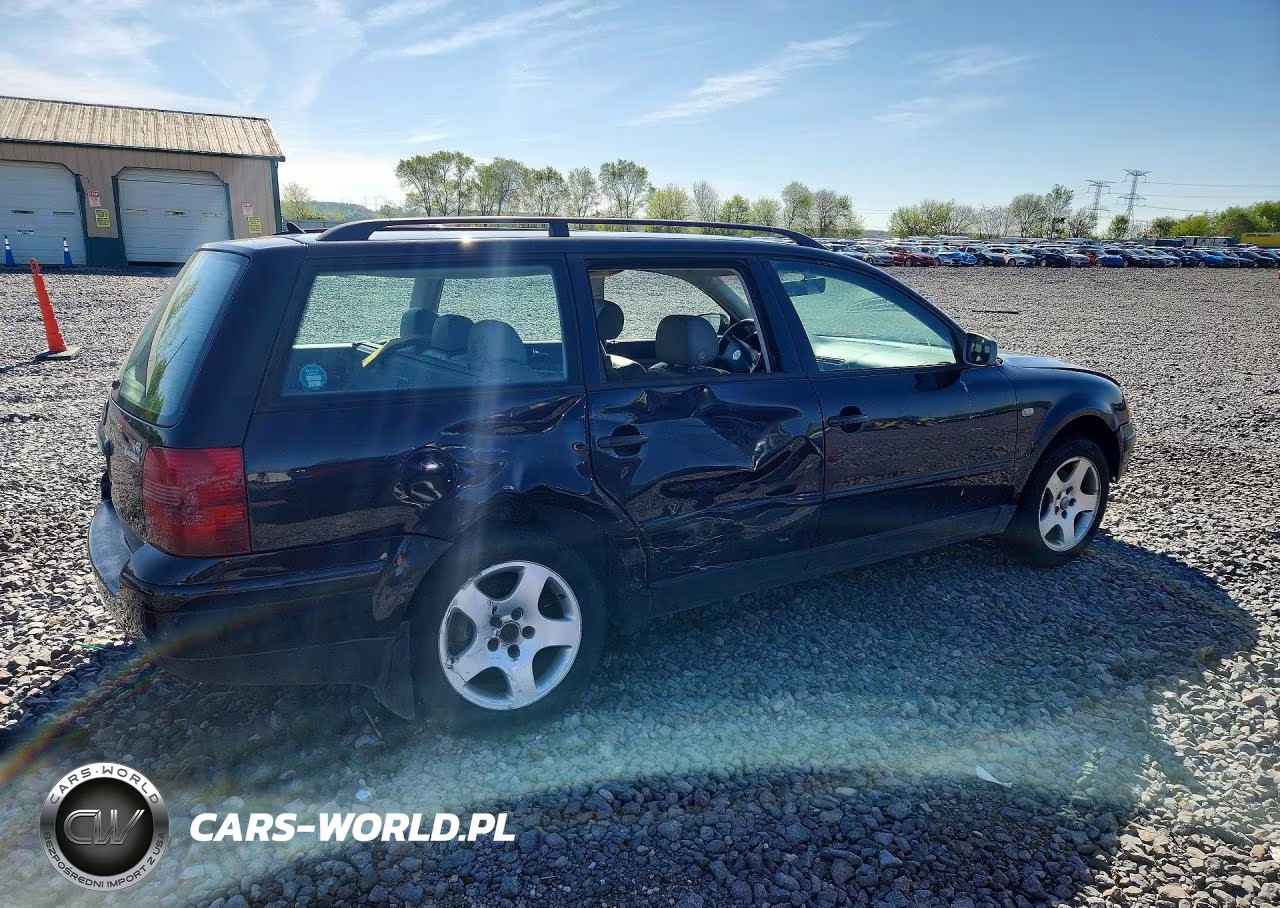 2001 Volkswagen Passat Glx 4Motion VIN:WVWLH63B91E031712 - 3