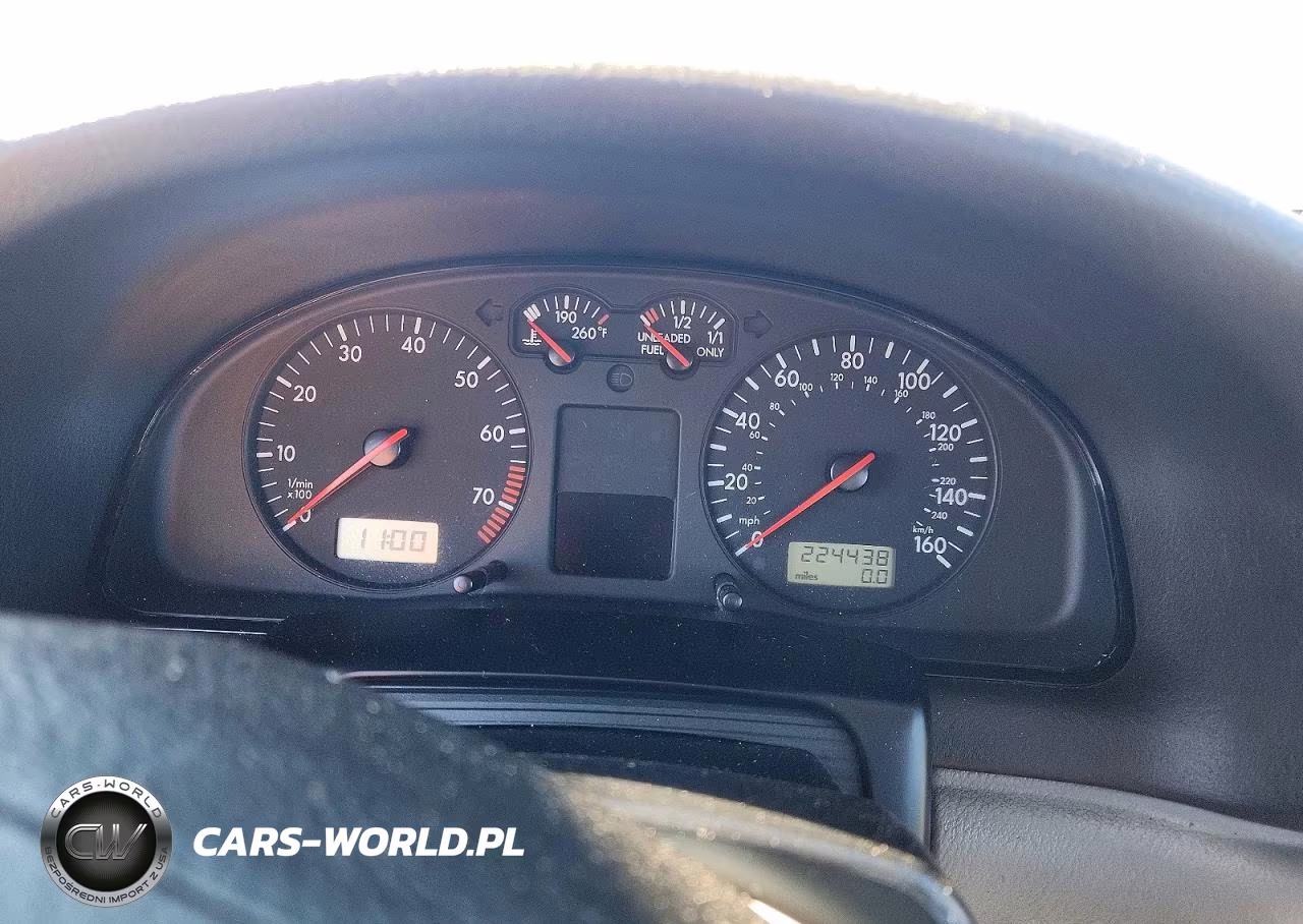 2001 Volkswagen Passat Glx 4Motion VIN:WVWLH63B91E031712 - 9