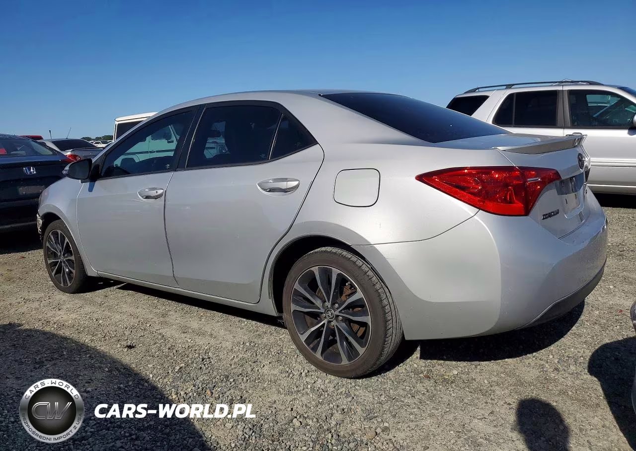 2017 Toyota Corolla Se VIN:5YFBURHE1HP697990 - 2