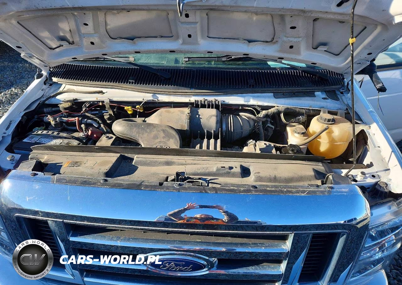 2018 Ford Econoline E350 Super Duty Cutaway Van VIN:1FDWE3F63JDC30307 - 11