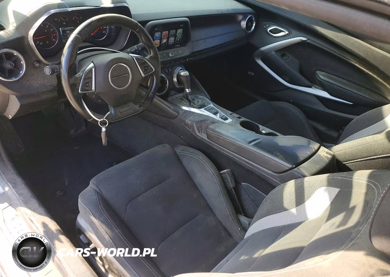 2017 Chevrolet Camaro Lt VIN:1G1FB3DX4H0213633 - 8