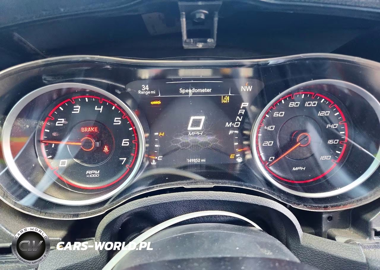 2018 Dodge Charger R VIN:2C3CDXGJ2JH335786 - 9