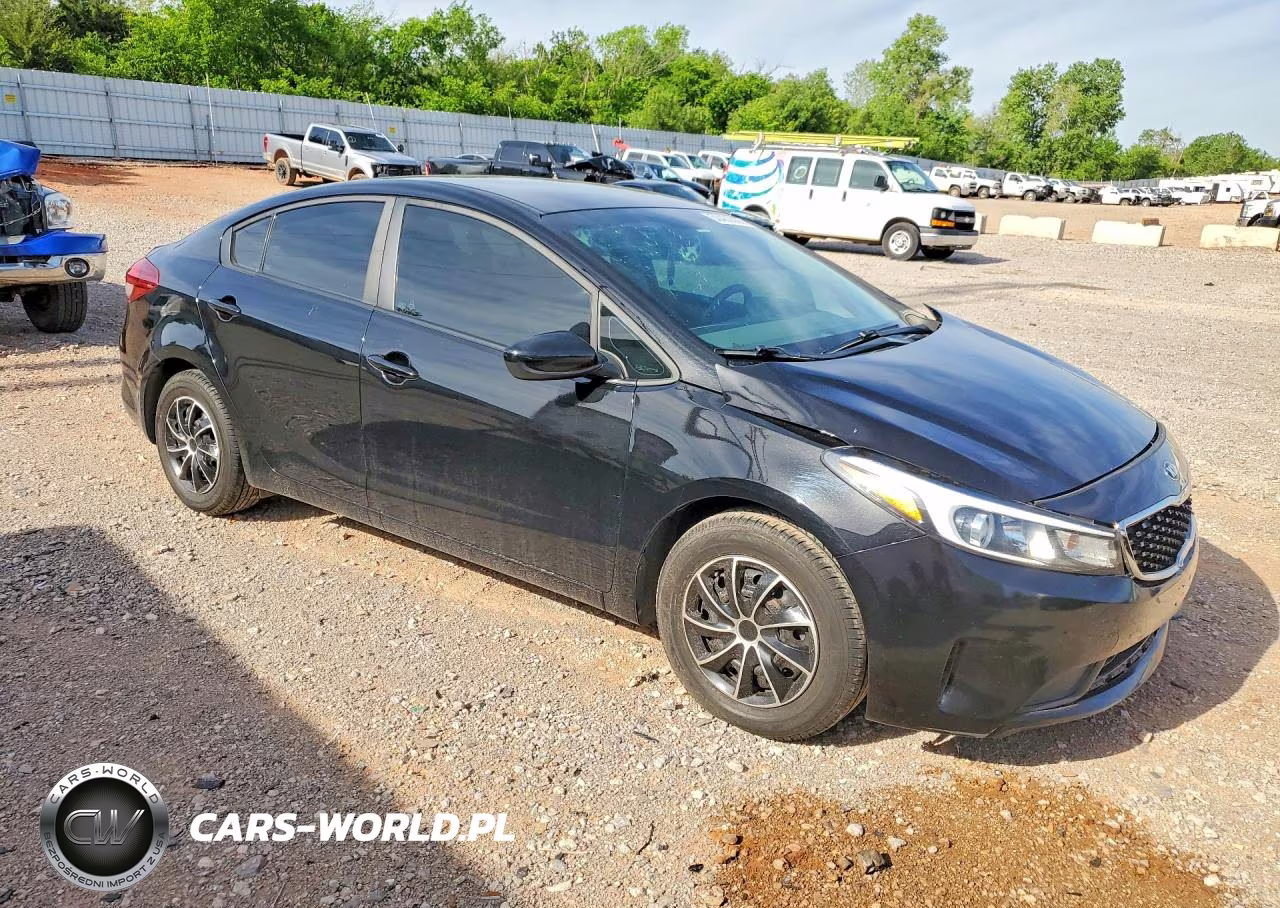 2018 Kia Forte Lx VIN:3KPFK4A74JE236683 - 4