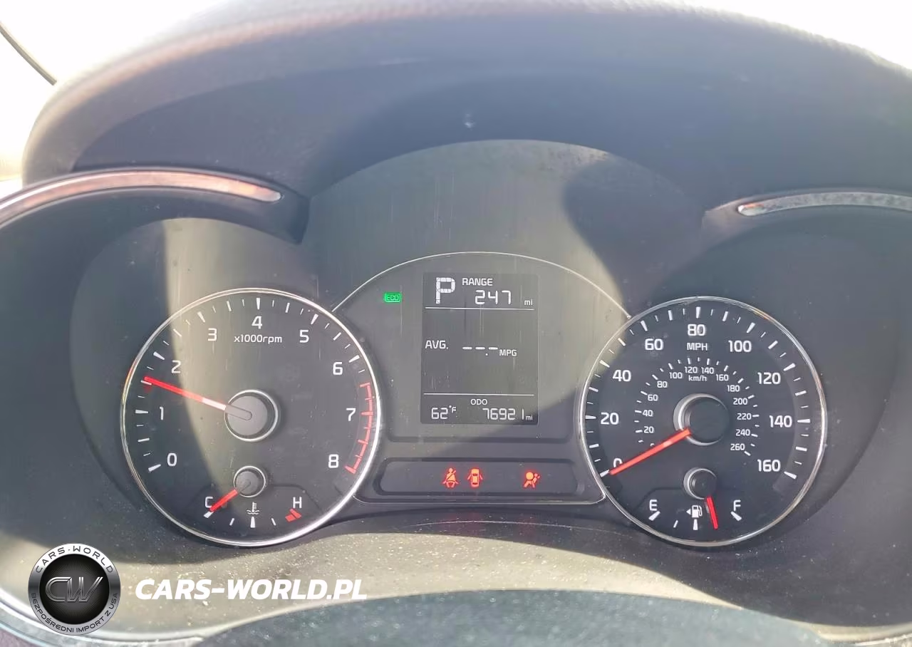 2018 Kia Forte Lx VIN:3KPFK4A74JE236683 - 9