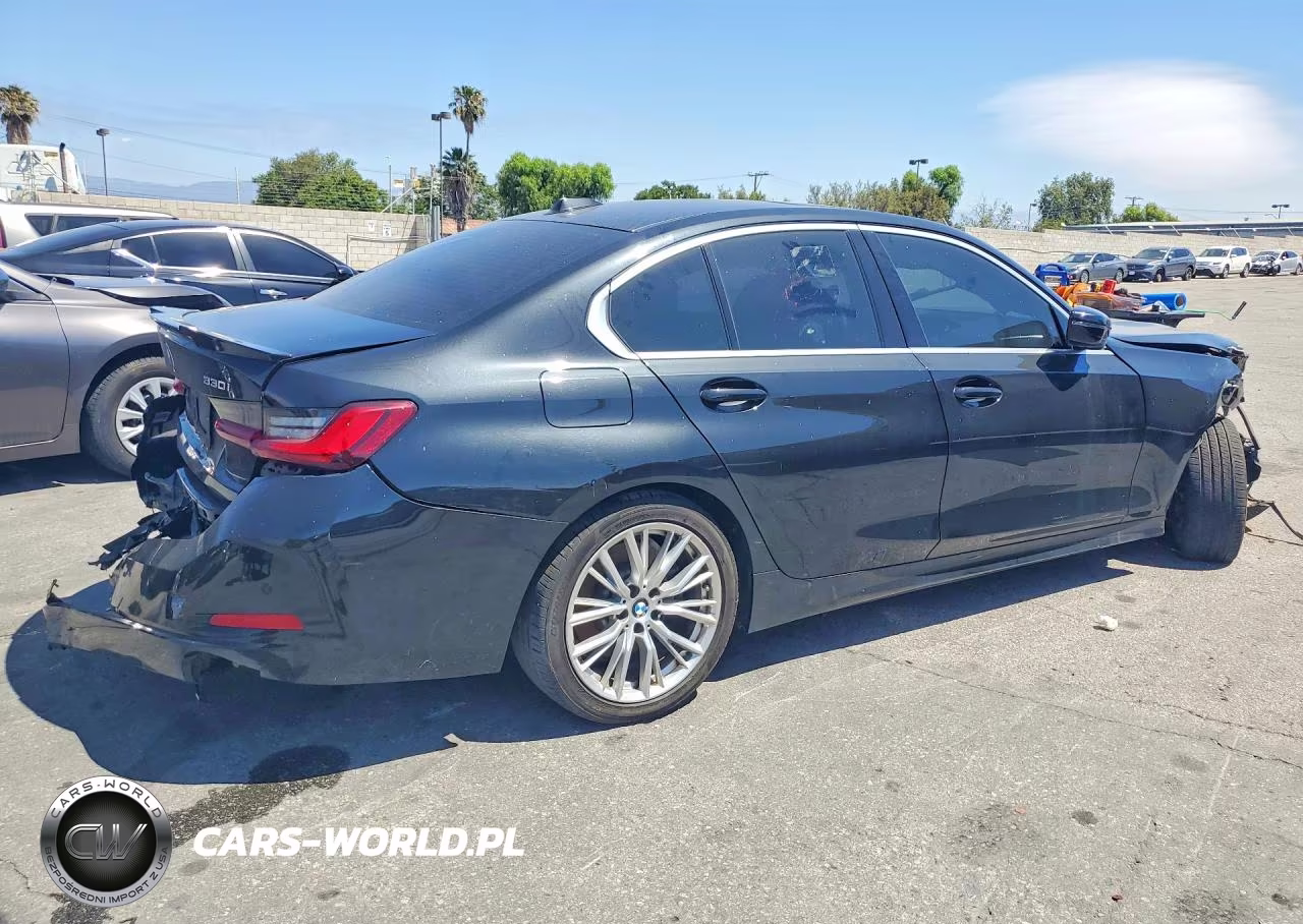2024 BMW 330I VIN:3MW69FF00R8E02384 - 3