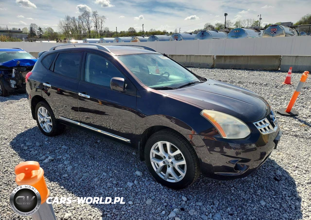 2013 Nissan Rogue S VIN:JN8AS5MV6DW634017 - 4