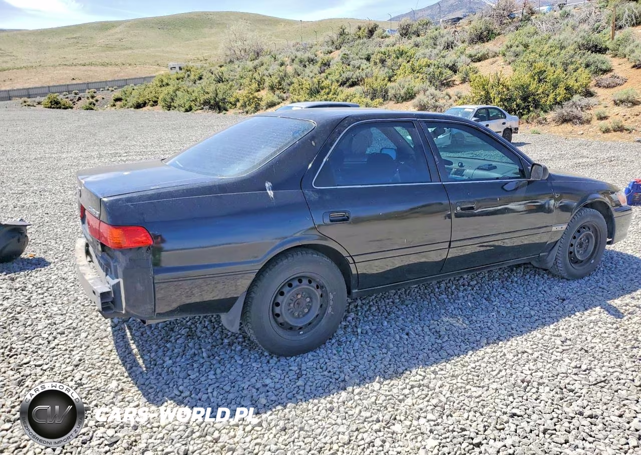 2000 Toyota Camry Le VIN:4T1BG22K0YU983325 - 3