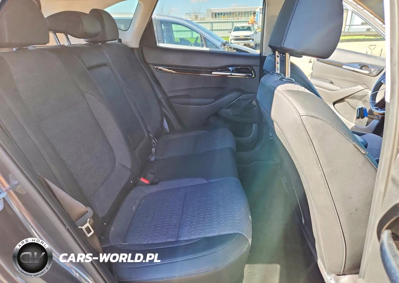 2024 Kia Seltos S VIN:KNDEUCAA3R7523925 - 10