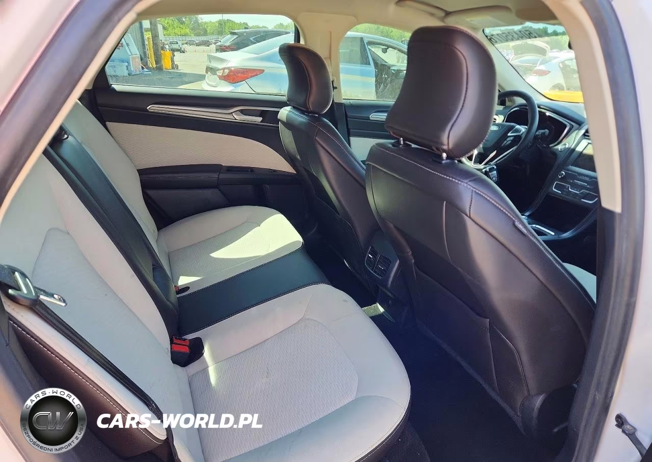 2019 Ford Fusion Se VIN:3FA6P0HD8KR280708 - 10