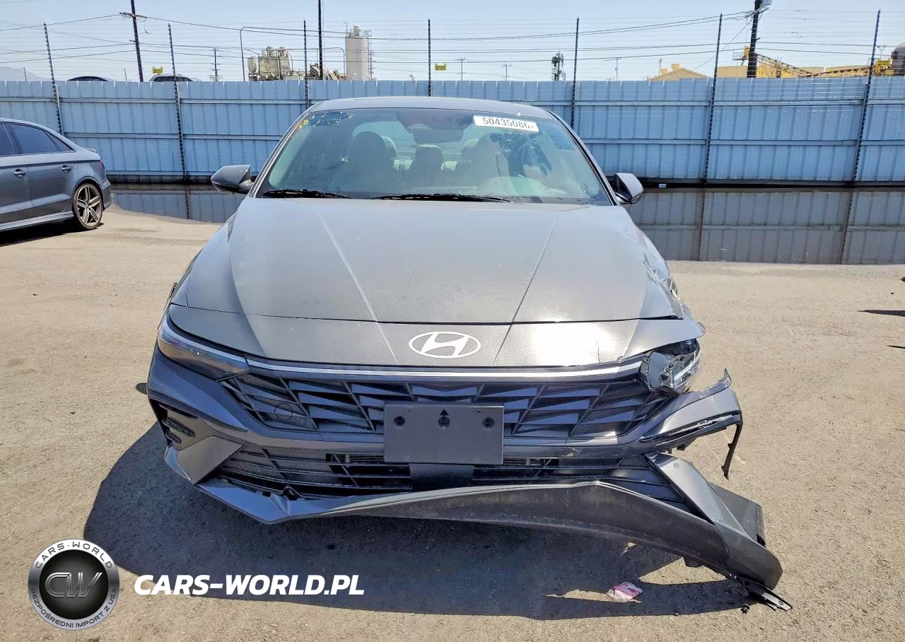 2024 Hyundai Elantra Limited VIN:KMHLN4DJ1RU099731 - 5