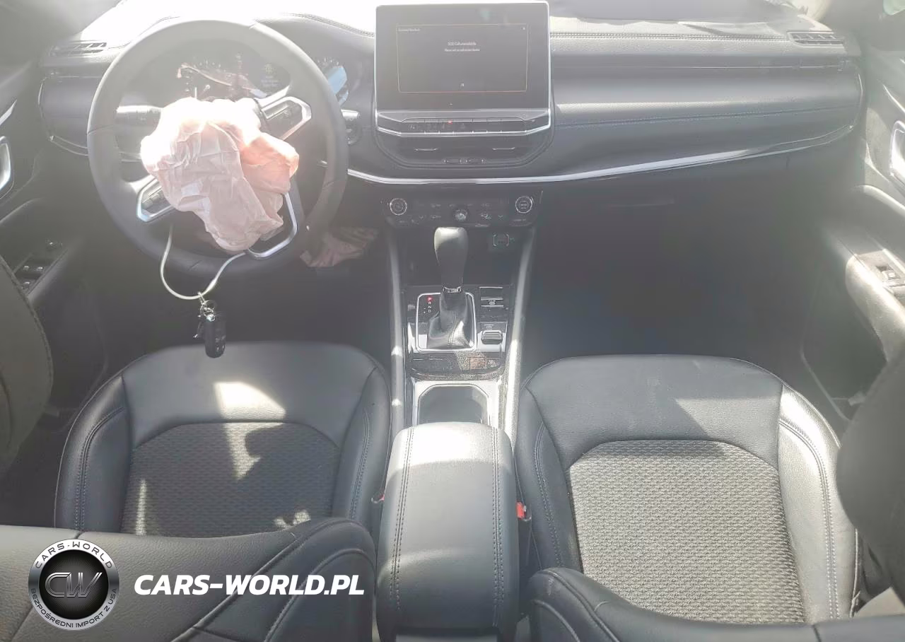 2026 Jeep Compass Latitude VIN:3C4NJDBNXTT201530 - 8