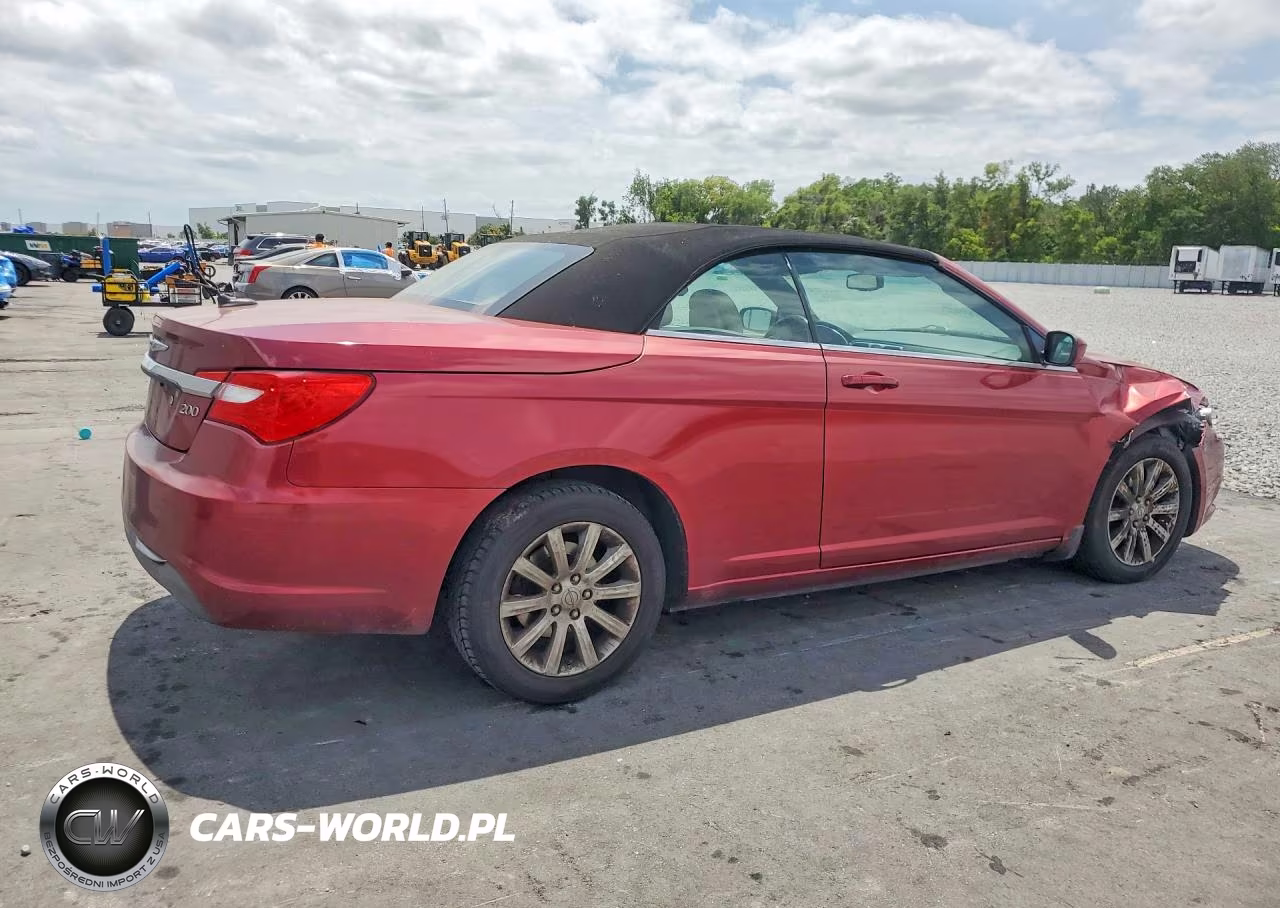 2011 Chrysler 200 Touring VIN:1C3BC2EG5BN563699 - 3