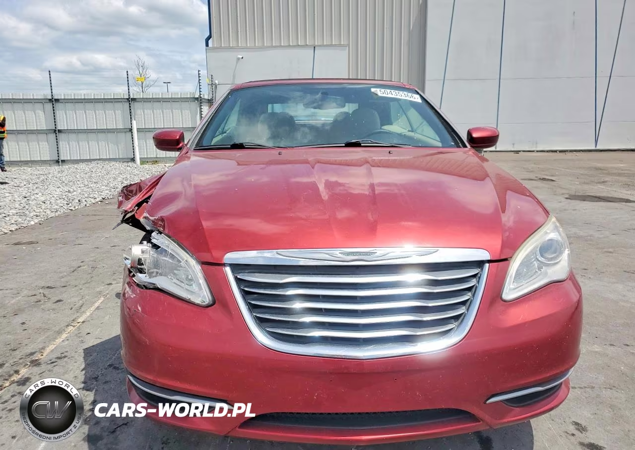 2011 Chrysler 200 Touring VIN:1C3BC2EG5BN563699 - 5