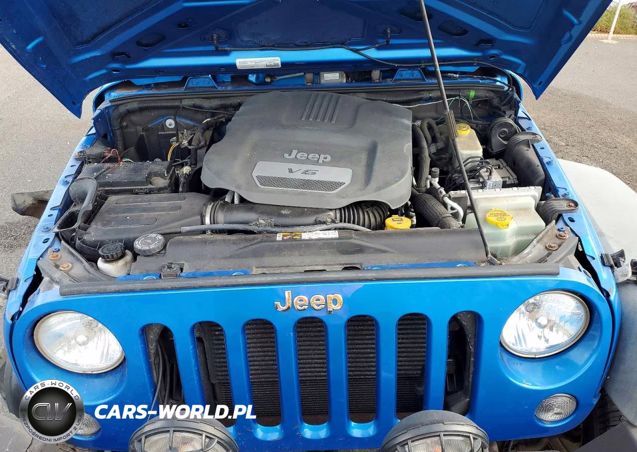 2015 Jeep Wrangler Unlimited Sport VIN:1C4BJWDG1FL550704 - 12
