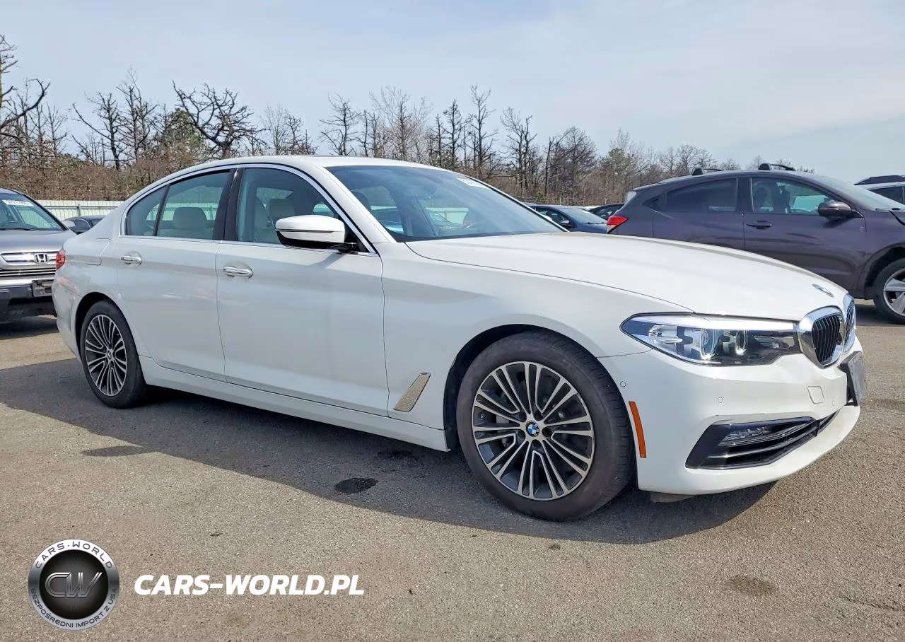 2017 BMW 530 Xi VIN:WBAJA7C35HG904815 - 4
