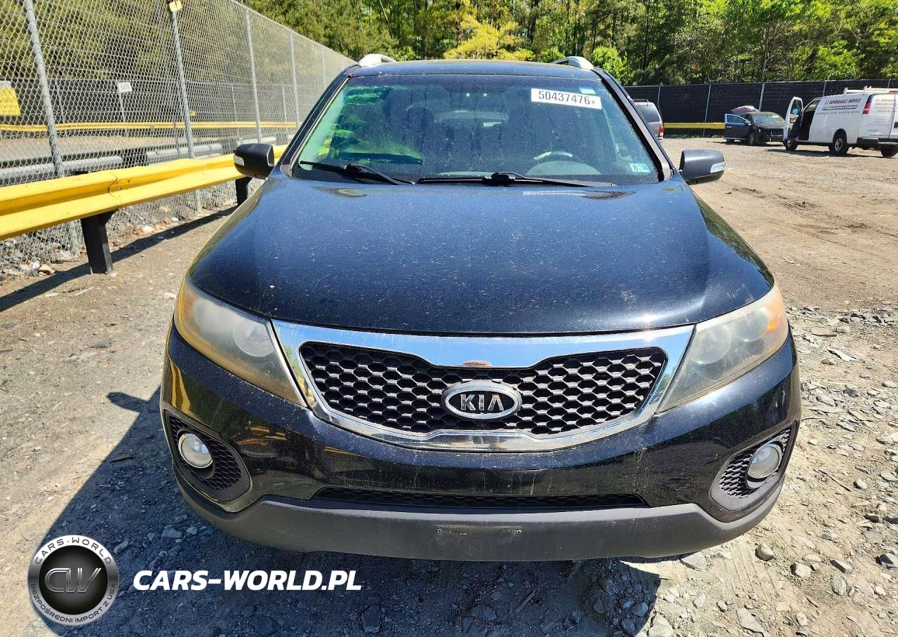 2013 Kia Sorento Lx VIN:5XYKT4A63DG379795 - 5