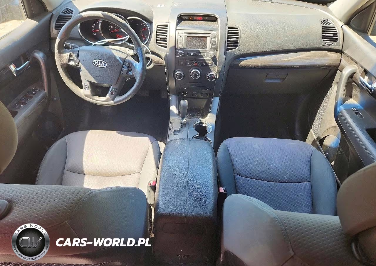 2013 Kia Sorento Lx VIN:5XYKT4A63DG379795 - 8