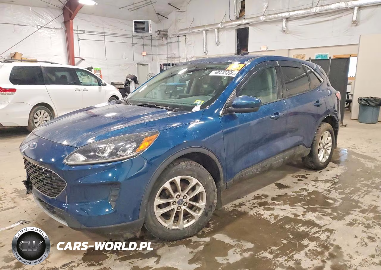 2020 Ford Escape Se