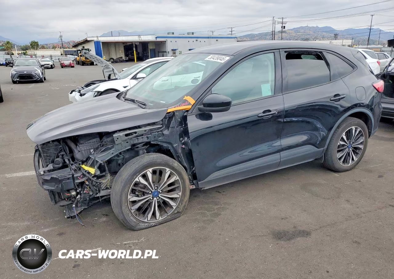 2022 Ford Escape Se