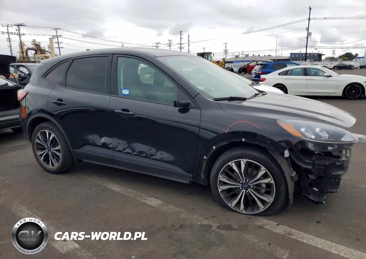 2022 Ford Escape Se VIN:1FMCU0G60NUB48642 - 4