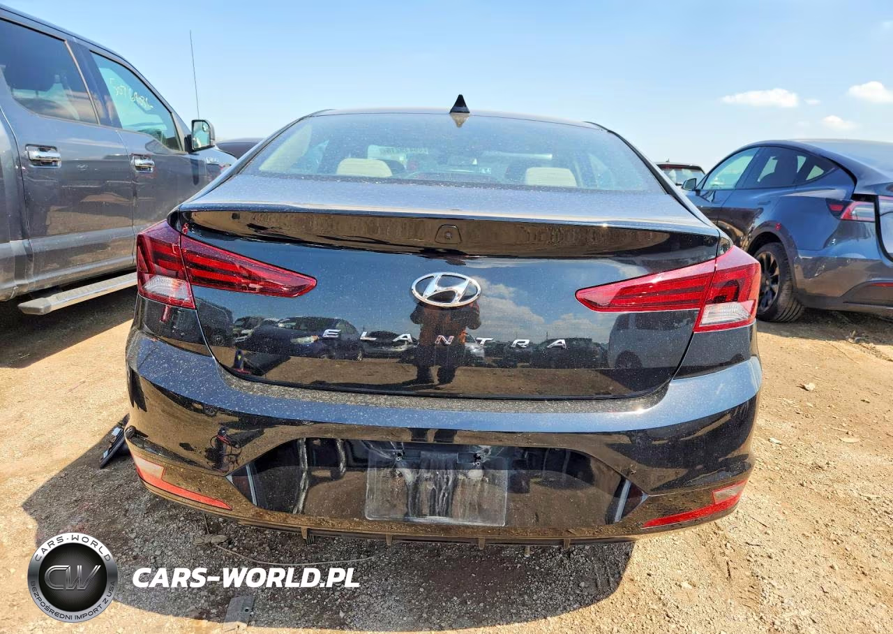 2020 Hyundai Elantra Sel VIN:5NPD84LF9LH521744 - 6