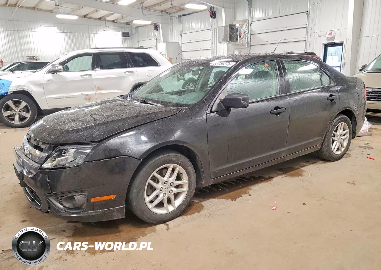 2010 Ford Fusion S