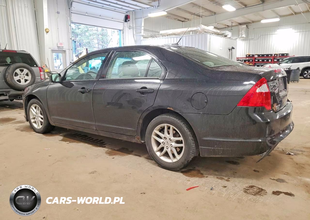 2010 Ford Fusion S VIN:3FAHP0GA0AR423343 - 2