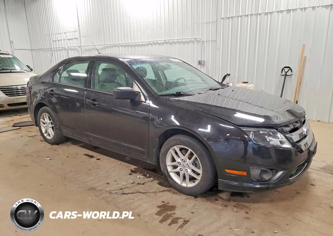 2010 Ford Fusion S VIN:3FAHP0GA0AR423343 - 4