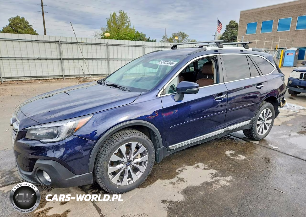 2018 Subaru Outback Touring