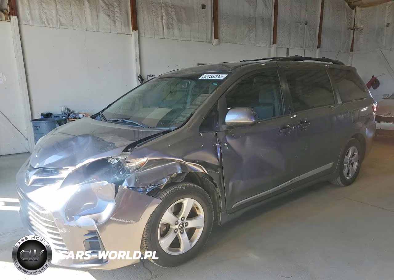 2018 Toyota Sienna Le