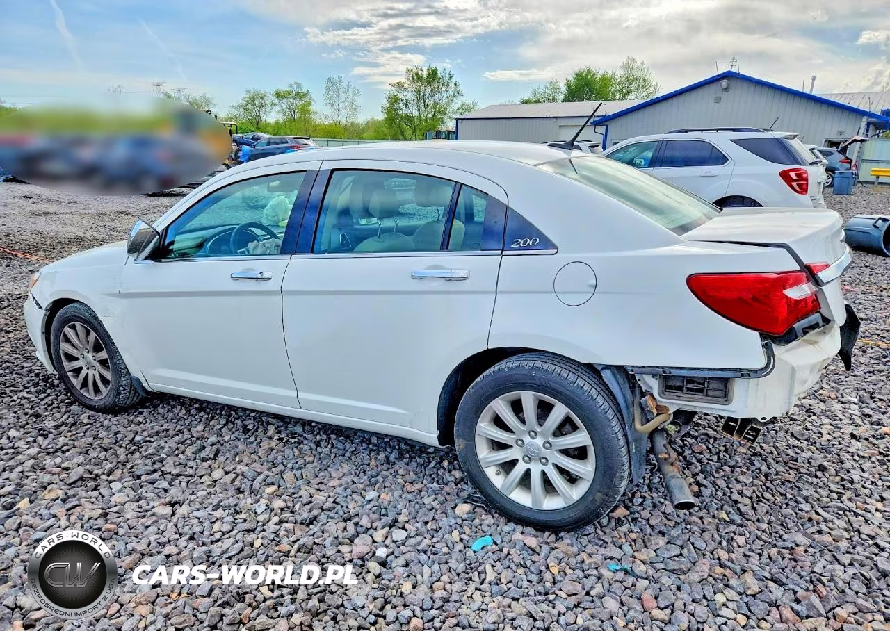 2014 Chrysler 200 Limited VIN:1C3CCBCG1EN134586 - 2
