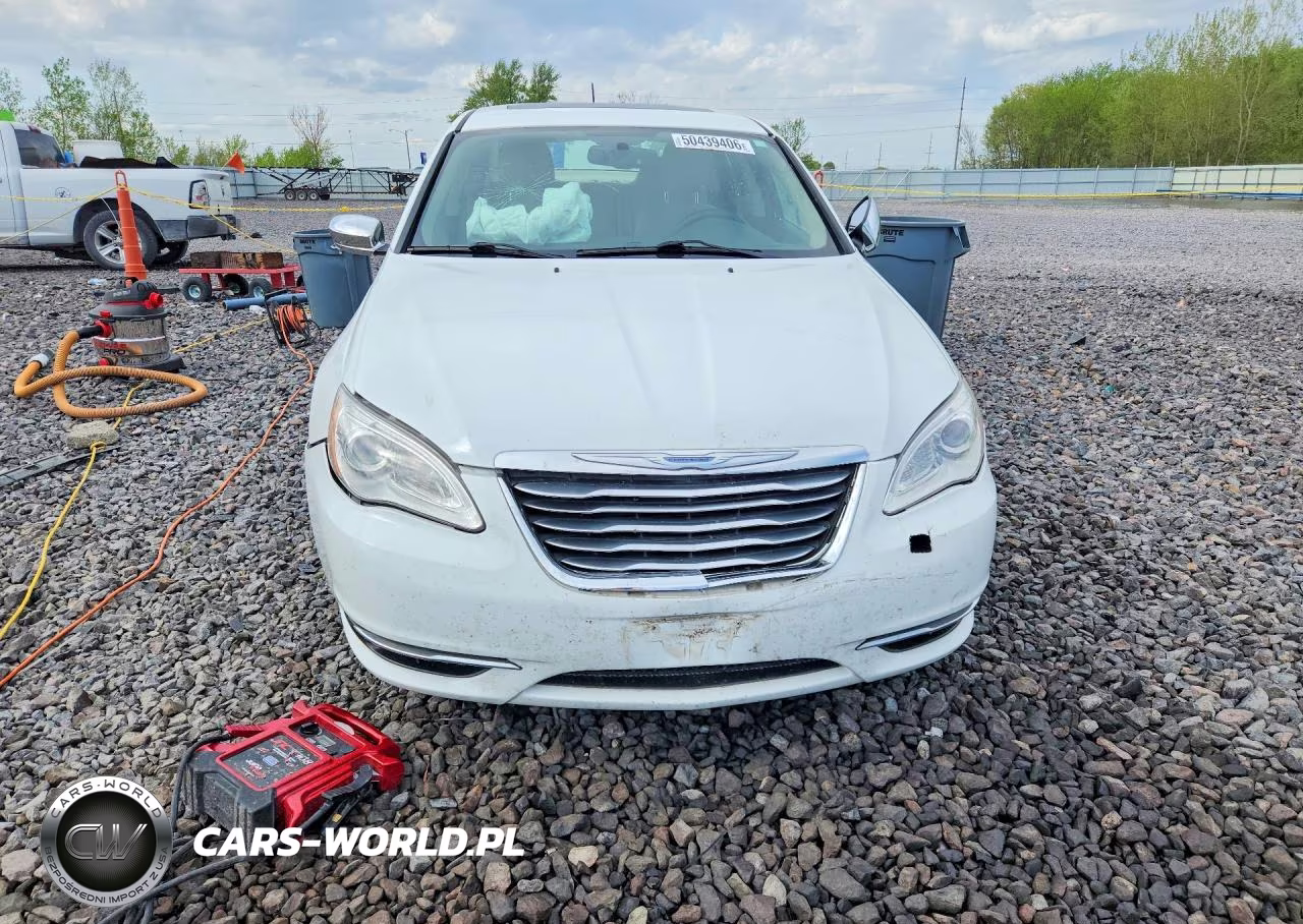 2014 Chrysler 200 Limited VIN:1C3CCBCG1EN134586 - 5