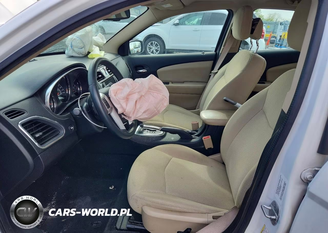 2014 Chrysler 200 Limited VIN:1C3CCBCG1EN134586 - 7