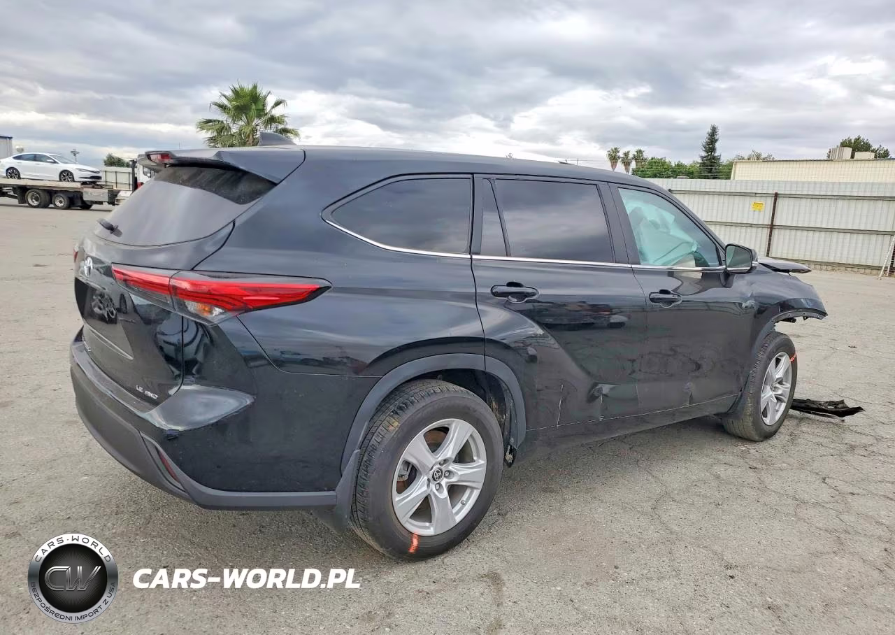 2023 Toyota Highlander Le VIN:5TDKDRBH1PS038932 - 3
