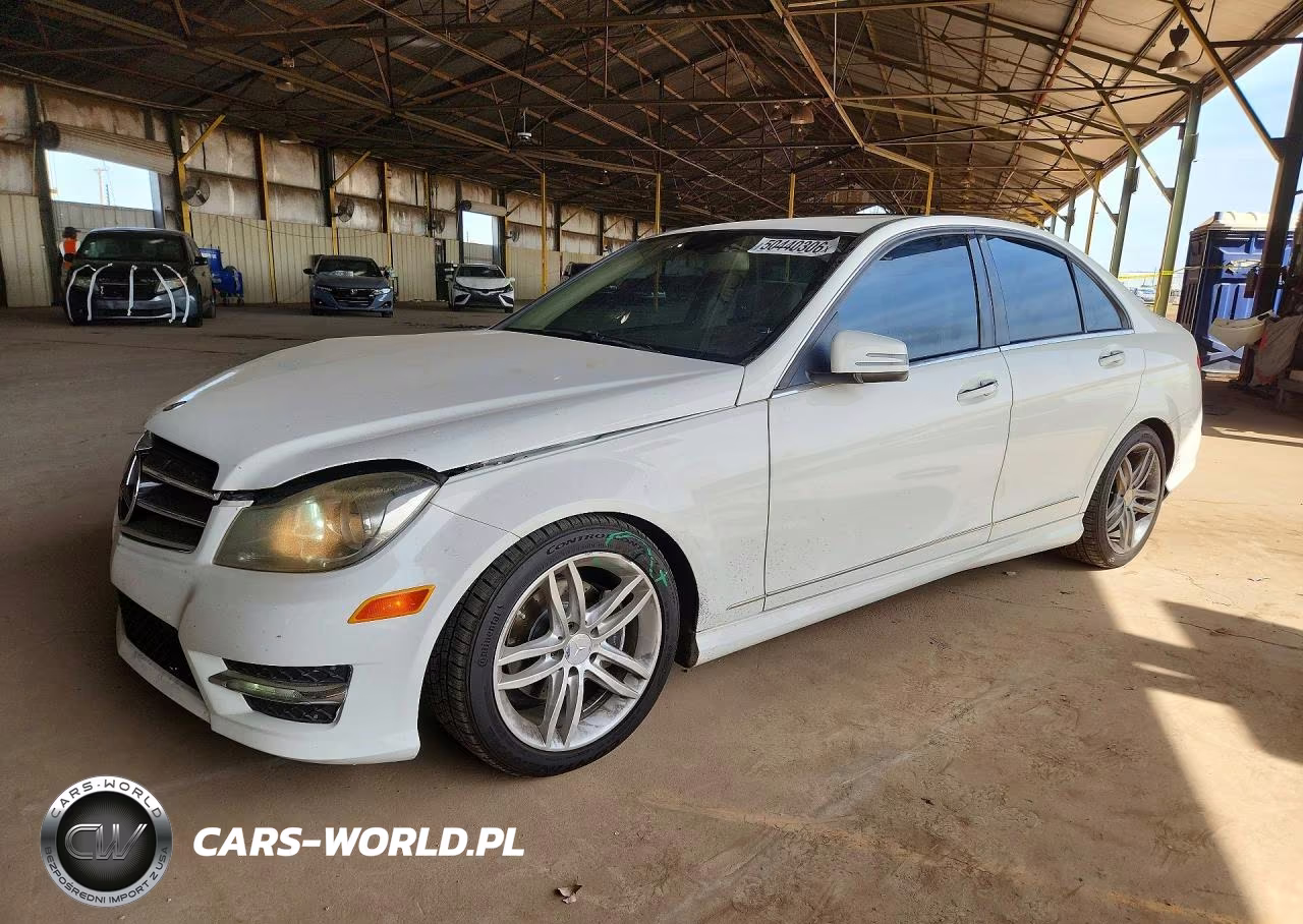 2014 Mercedes-Benz C 250