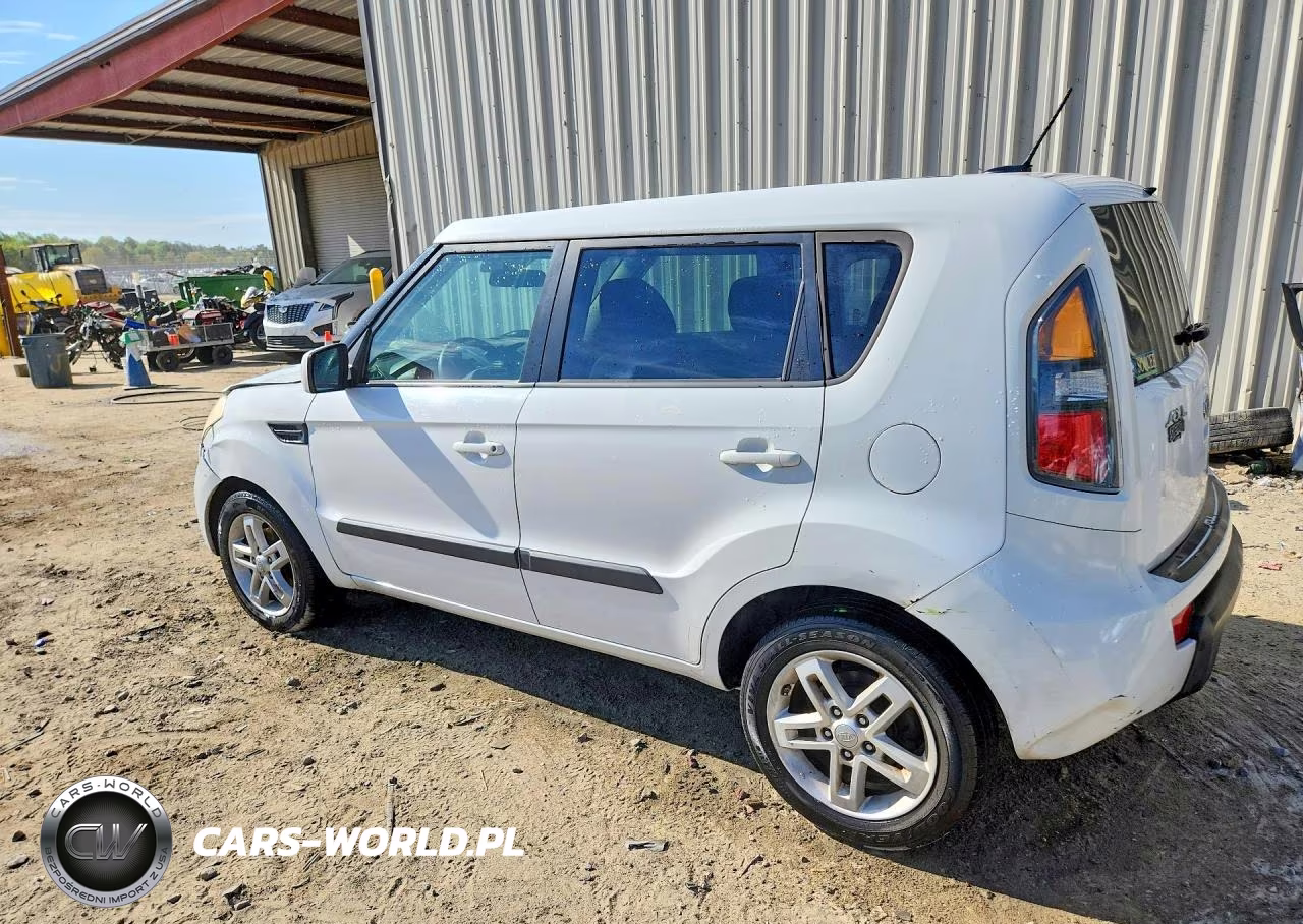 2011 Kia Soul + VIN:KNDJT2A29B7330091 - 2