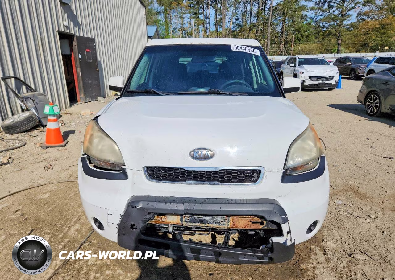 2011 Kia Soul + VIN:KNDJT2A29B7330091 - 5