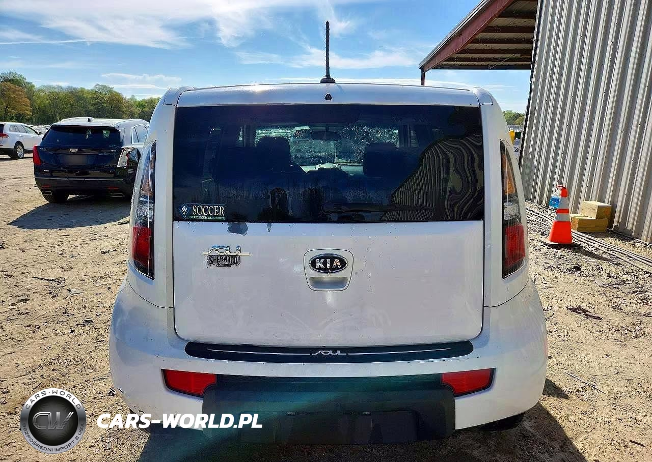 2011 Kia Soul + VIN:KNDJT2A29B7330091 - 6
