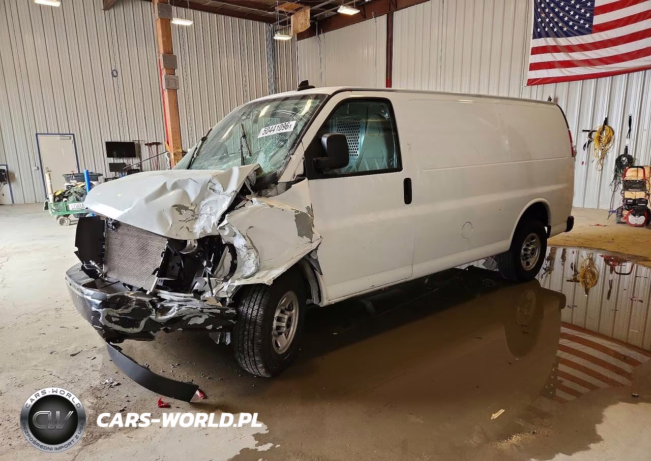2022 GMC Savana G2500