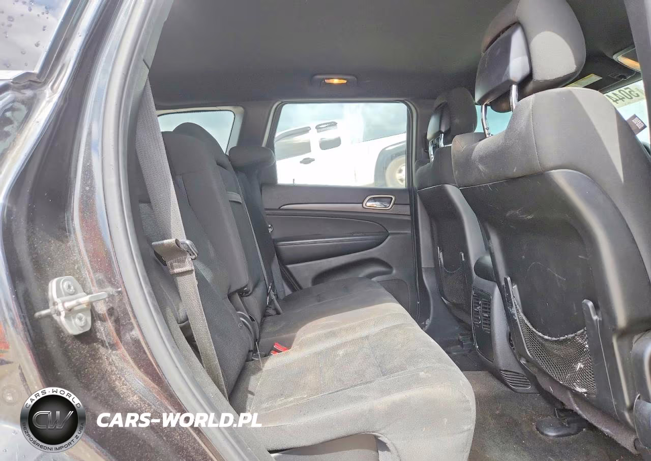 2015 Jeep Grand Cherokee Laredo VIN:1C4RJFAG5FC852371 - 11