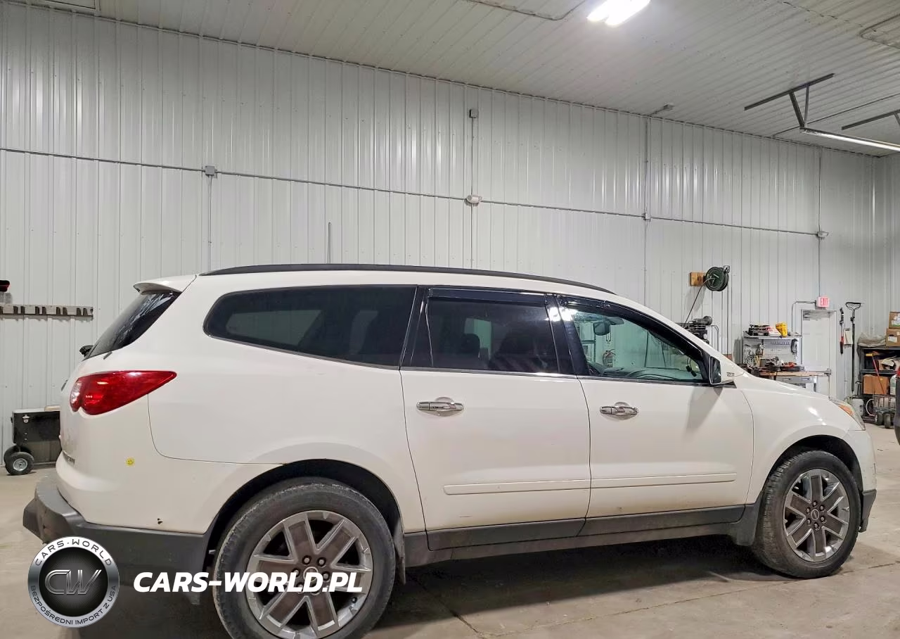 2011 Chevrolet Traverse Lt VIN:1GNKVJED4BJ157594 - 3
