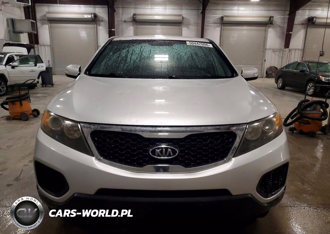 2011 Kia Sorento Lx VIN:5XYKT3A13BG040028 - 5