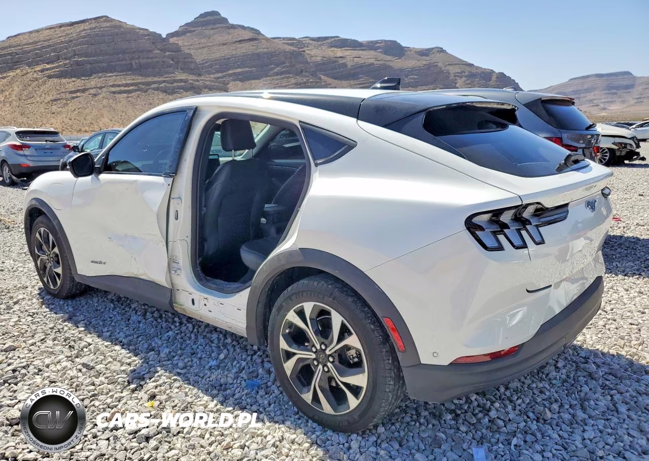 2024 Ford Mustang Mach-E Select VIN:3FMTK1R43RMA48214 - 2