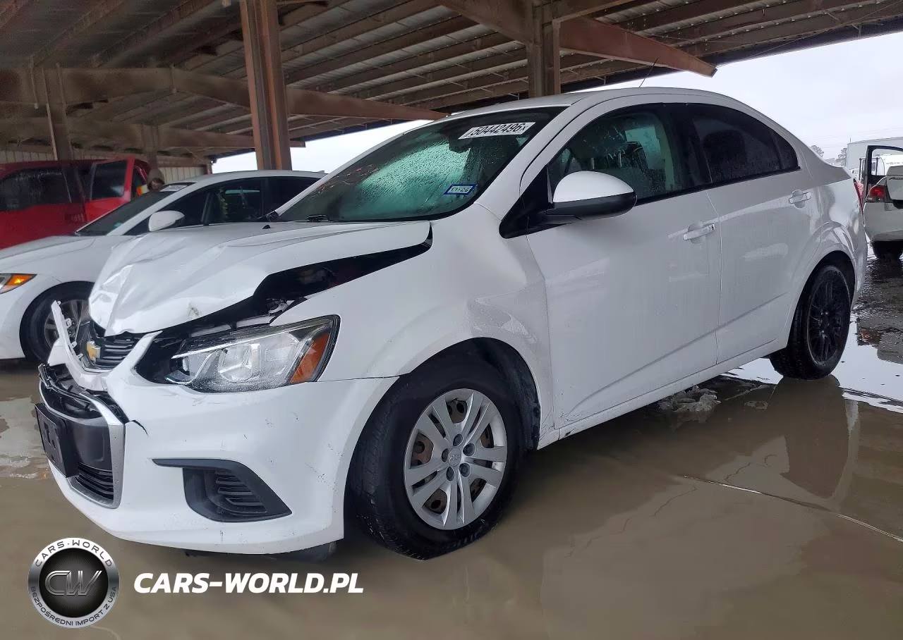 2019 Chevrolet Sonic – zdjęcie 1 z 12