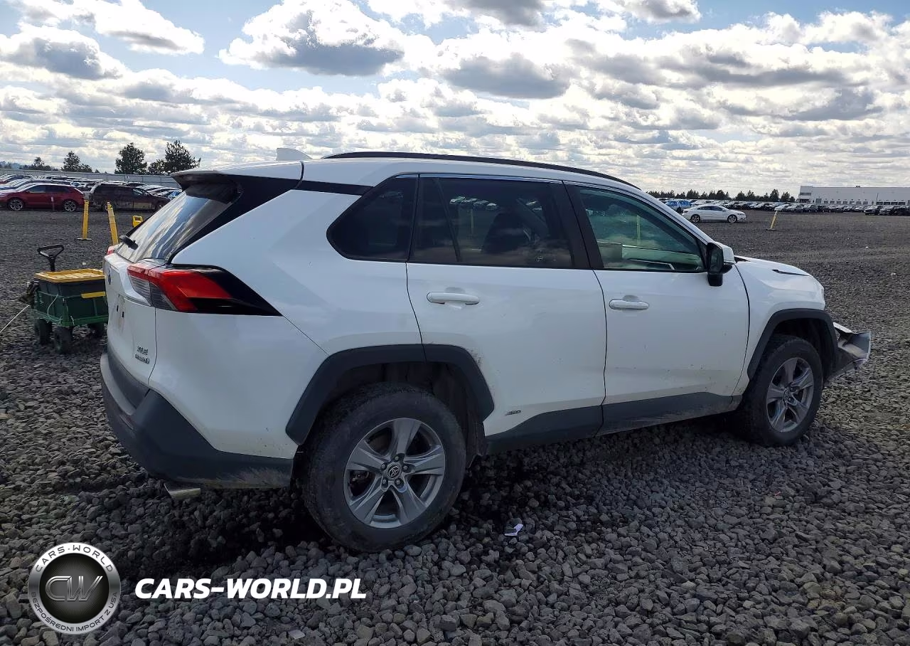 2022 Toyota Rav4 Xle VIN:4T3RWRFV1NU078433 - 3