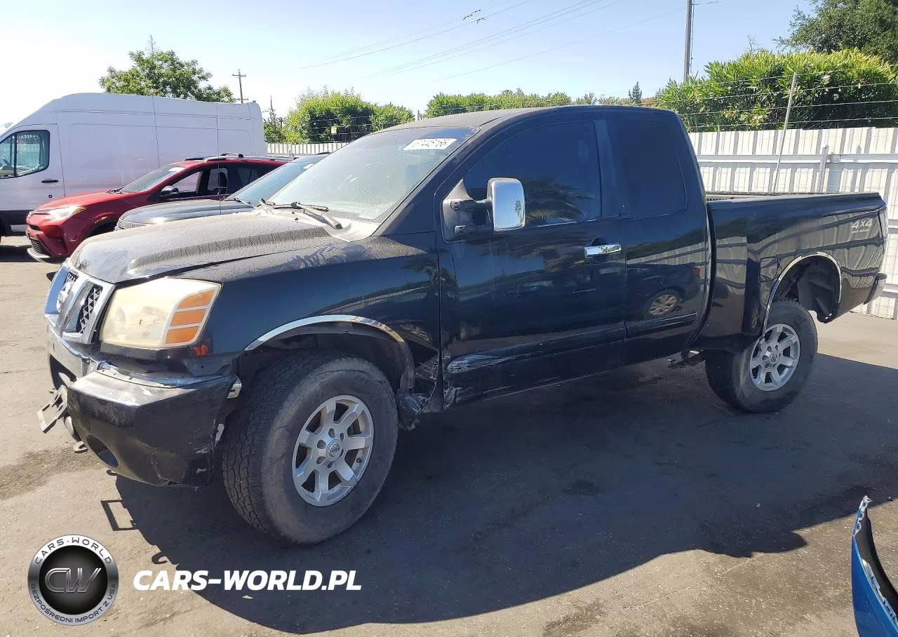 2004 Nissan Titan Xe