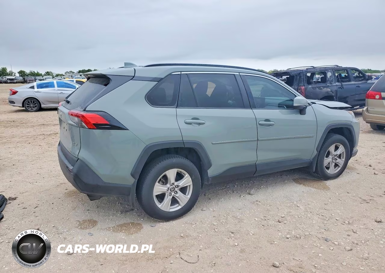 2021 Toyota Rav4 Xle VIN:2T3W1RFV8MW171417 - 3