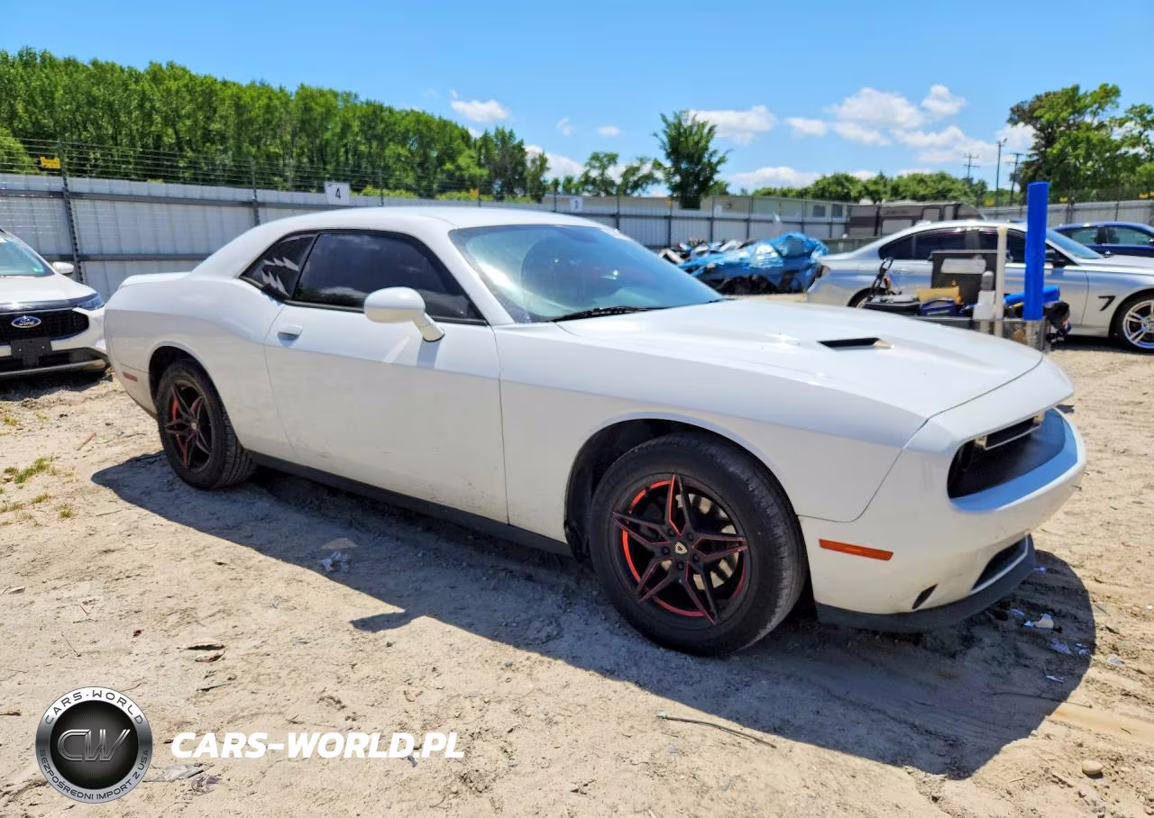 2019 Dodge Challenger Sxt VIN:2C3CDZAG3KH730599 - 4