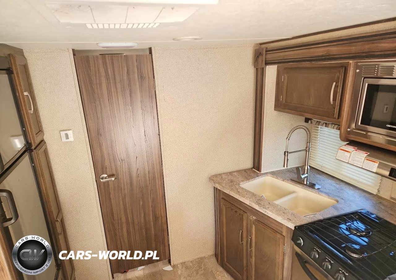2019 Apex By Coachmen 251 Rbk VIN:5ZT2CXPB5KF016158 - 6