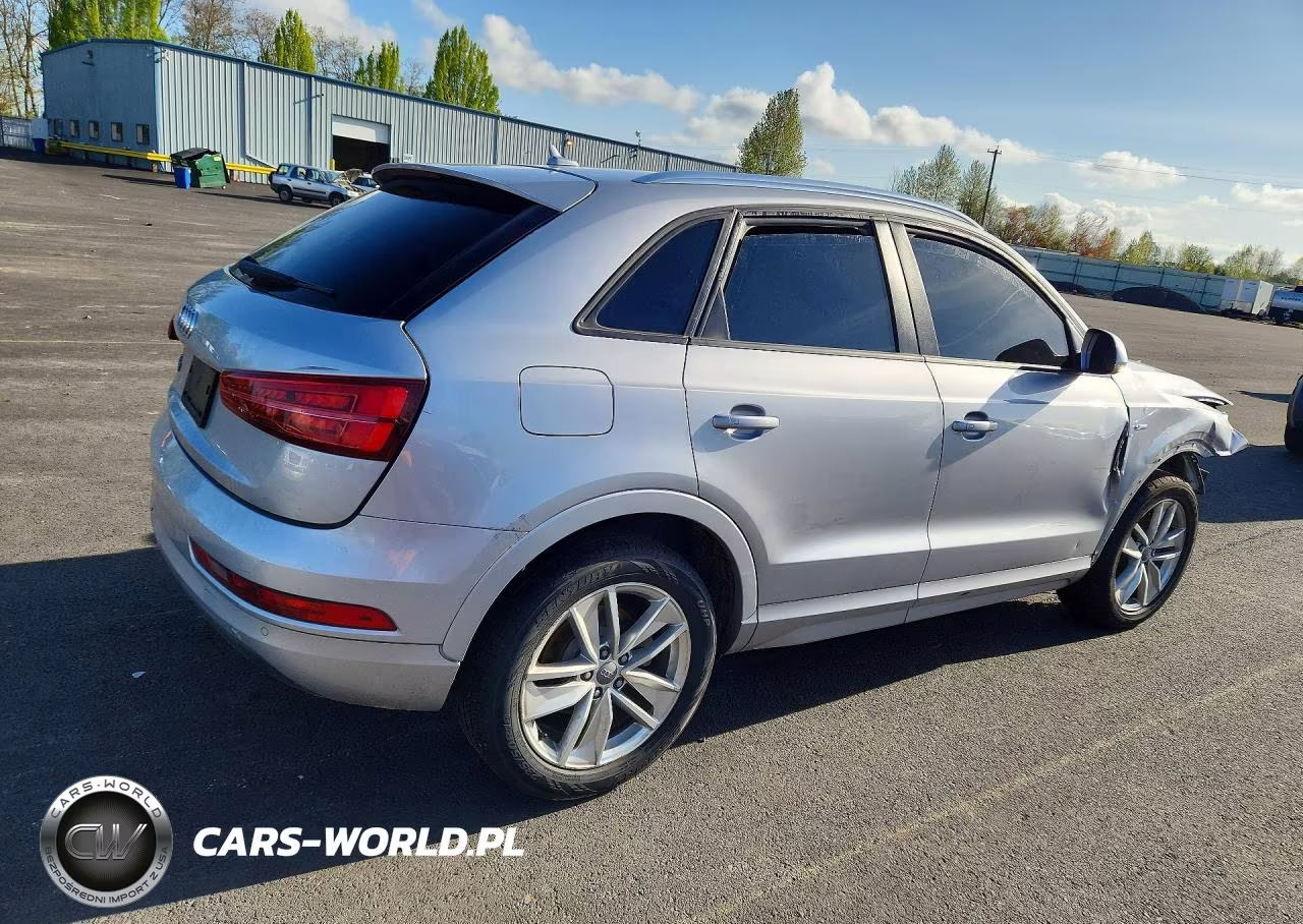 2018 Audi Q3 Premium VIN:WA1BCCFS6JR016236 - 3